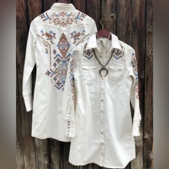 StetsonEmbroidered White Long Sleeve Dress Small - Picture 4 of 10